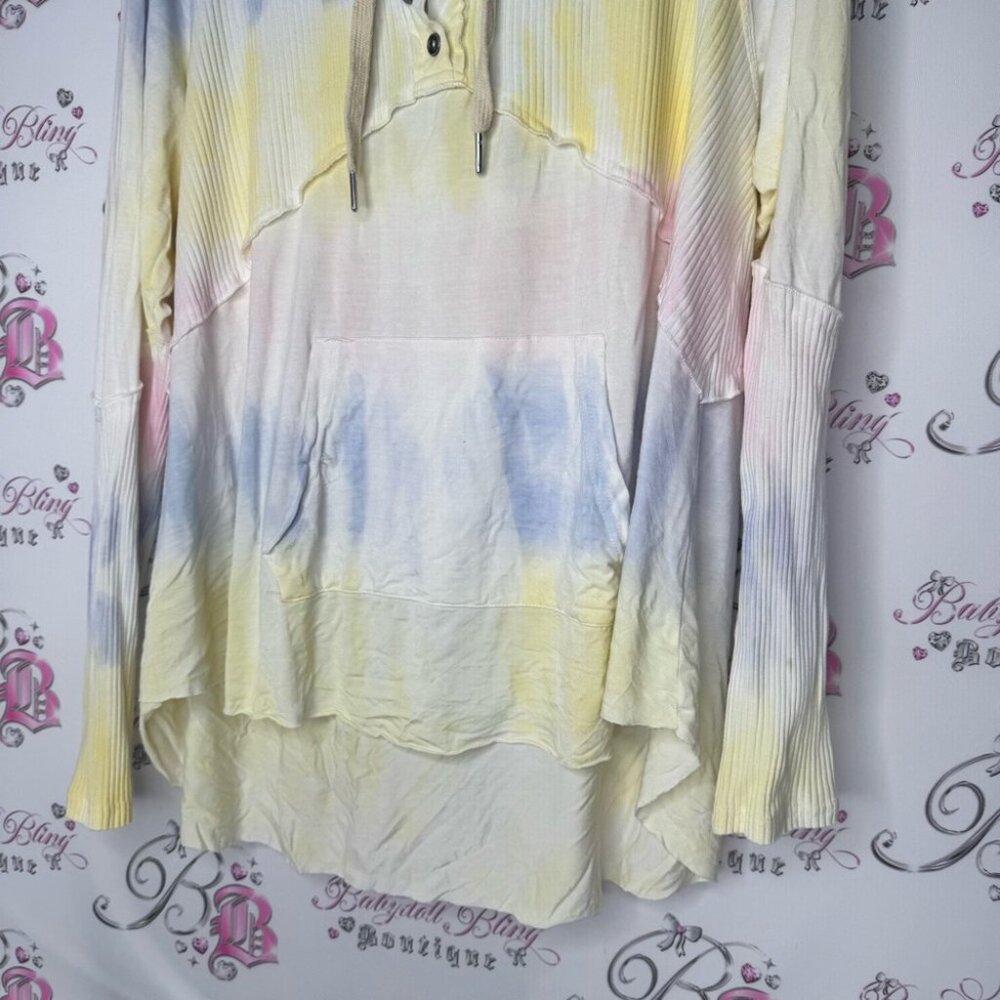 POL hoodie style ombré buttons Tie-Dye Hooded Long Sleeve Top - Picture 10 of 11